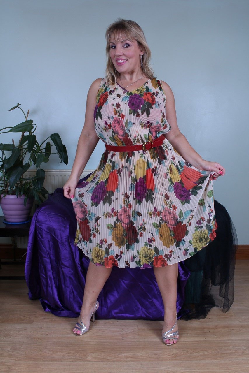 LuciaTheGreatLicker from South Lanarkshire,United Kingdom